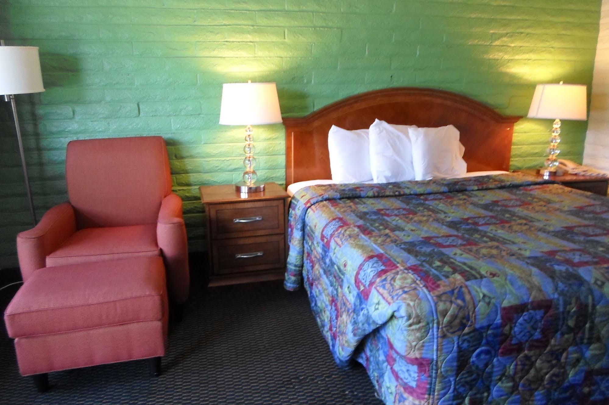 Hitching Post Studios Inn Santa Cruz Exterior foto